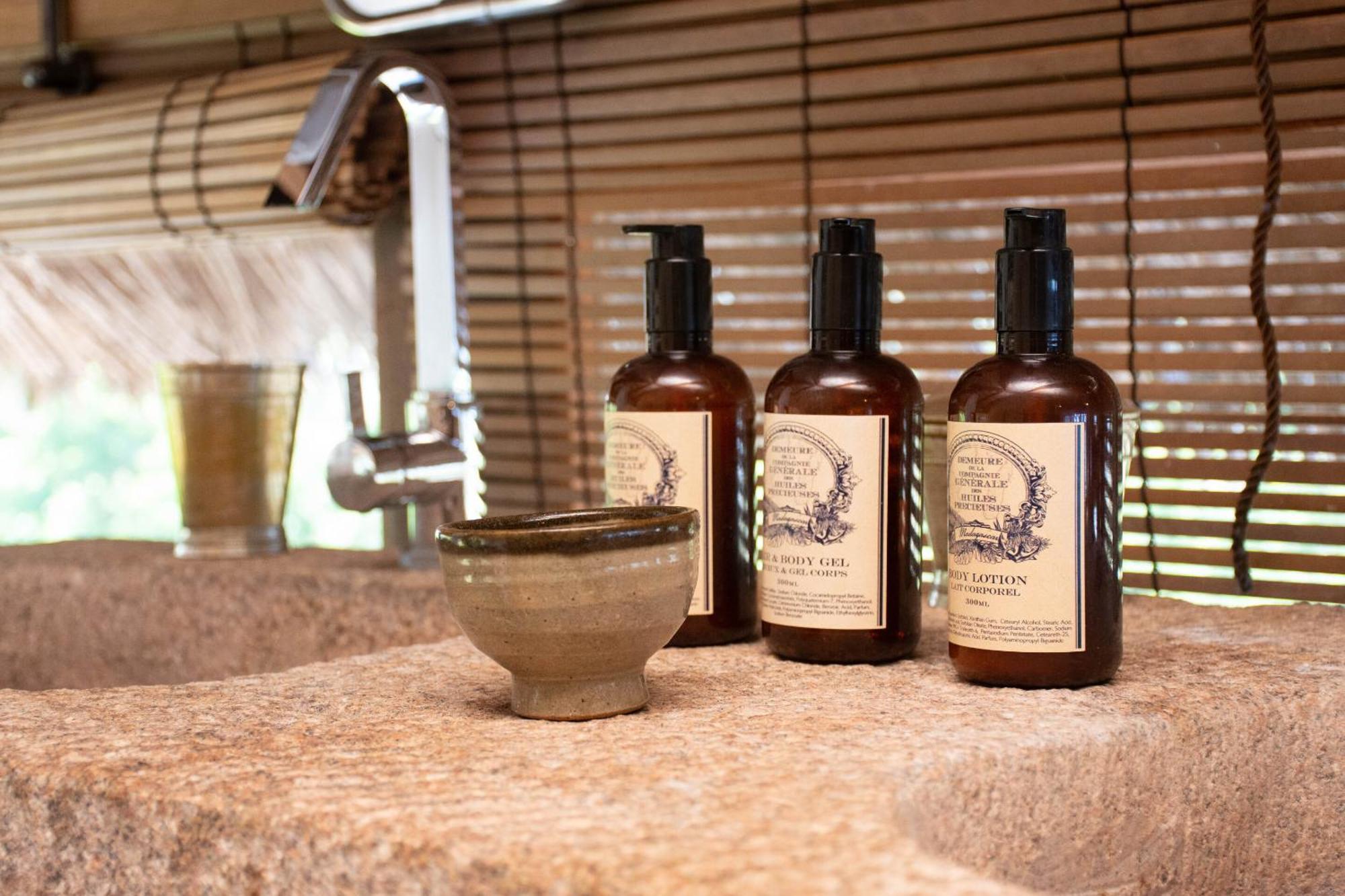 이파티 Demeure De La Compagnie Generale Des Huiles Precieuses B&B 객실 사진