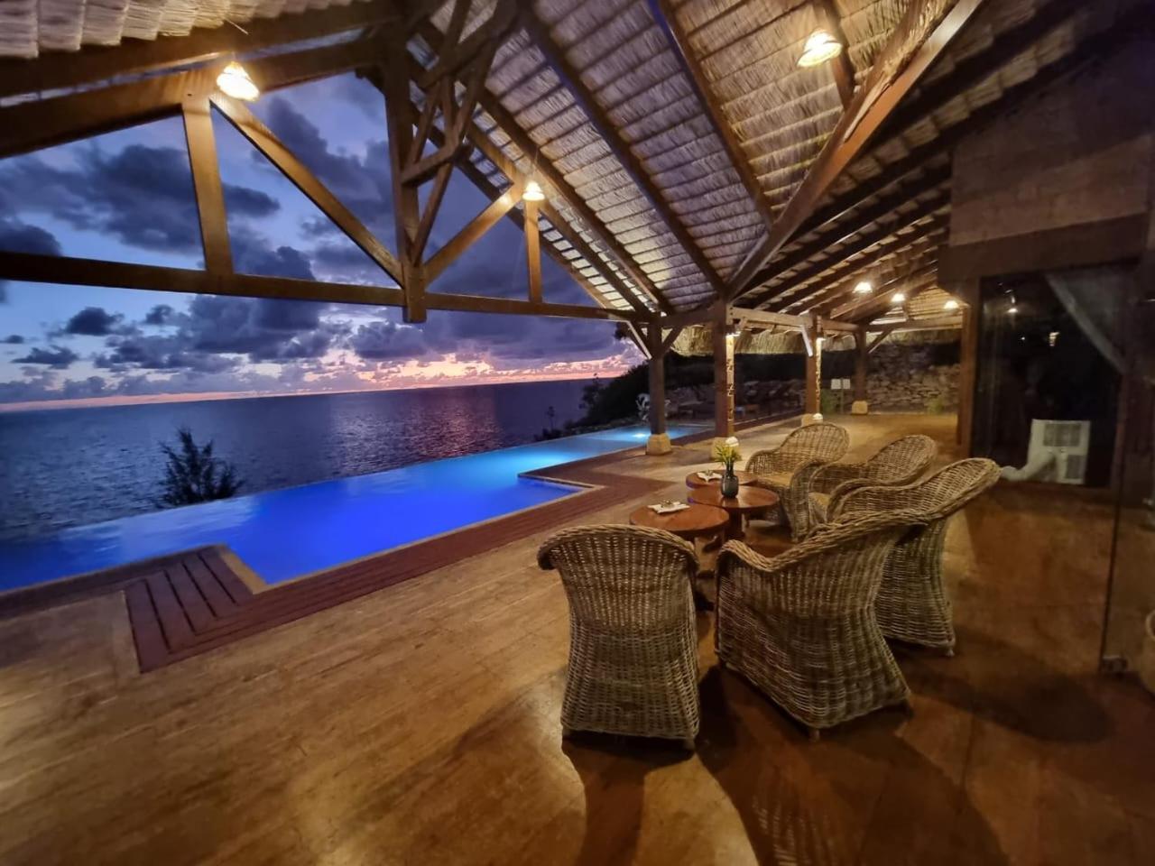 이파티 Demeure De La Compagnie Generale Des Huiles Precieuses B&B 외부 사진