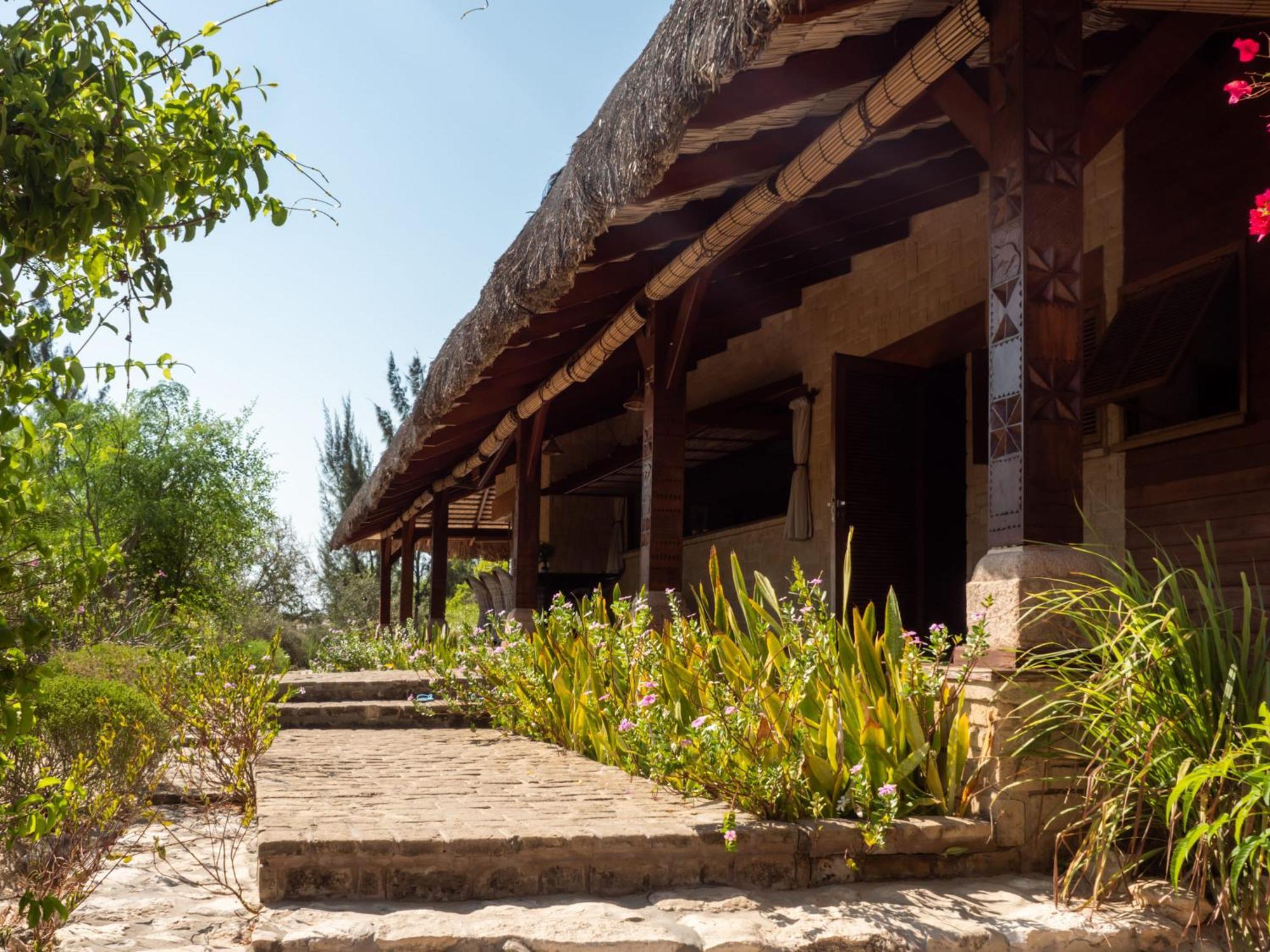 이파티 Demeure De La Compagnie Generale Des Huiles Precieuses B&B 외부 사진
