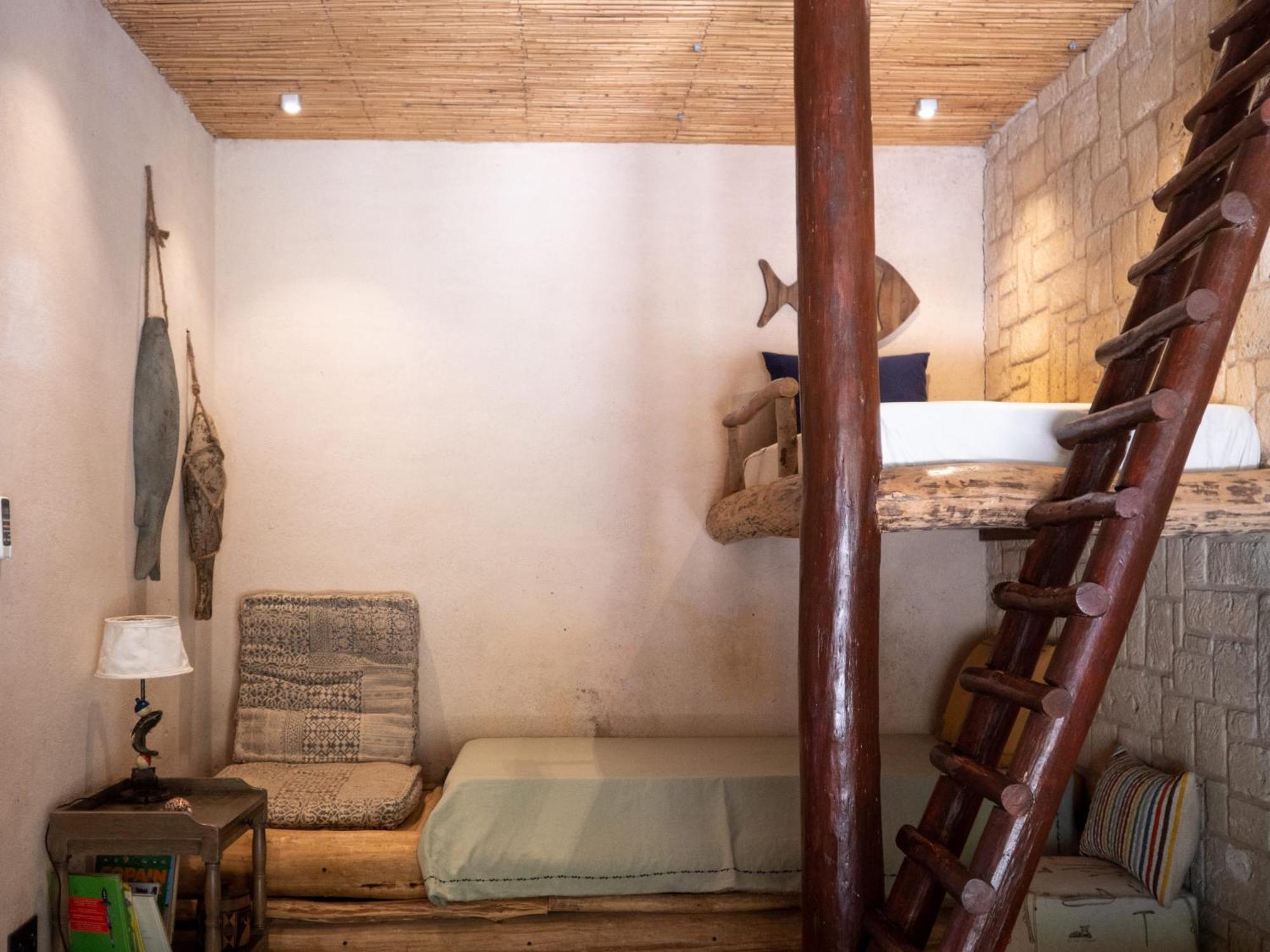 이파티 Demeure De La Compagnie Generale Des Huiles Precieuses B&B 외부 사진
